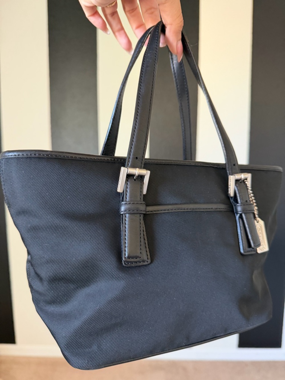 Coach Vintage Nylon Tote Bag Black Y2K Lightweight Shoulder Bag Style 7047 🖤 - Picture 13 of 15